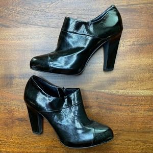 WHBM White House Black Market Black Patent Leather High Heel Boots, size 7